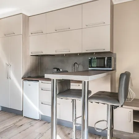 Elen By Northside アパート