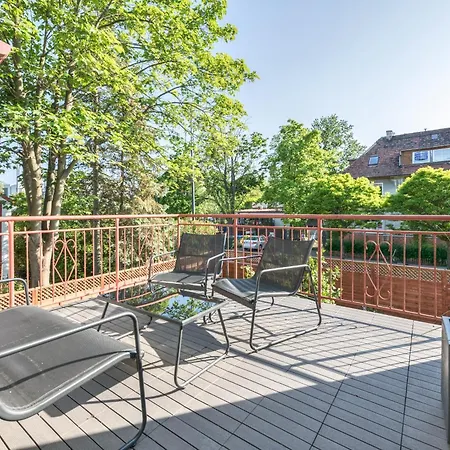 Elen By Northside アパート